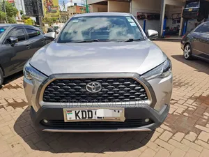 Toyota Corolla Cross 2022 Silver