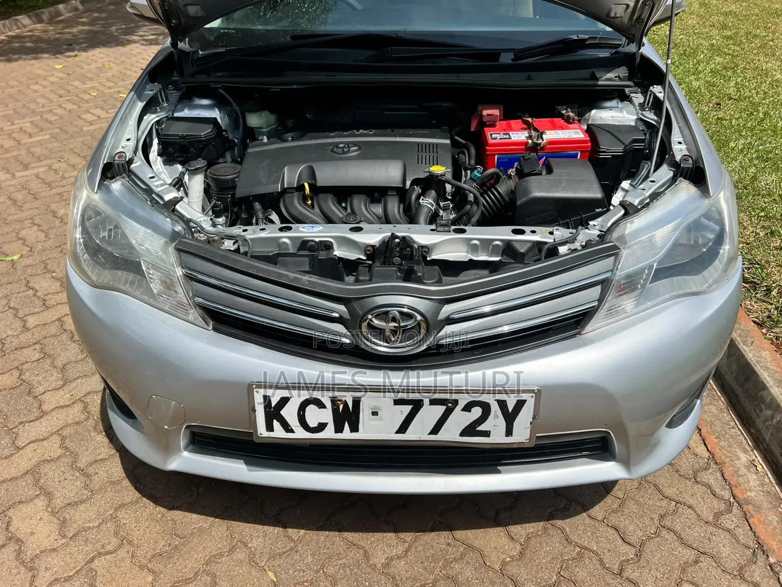 Toyota Axio 2013 Silver