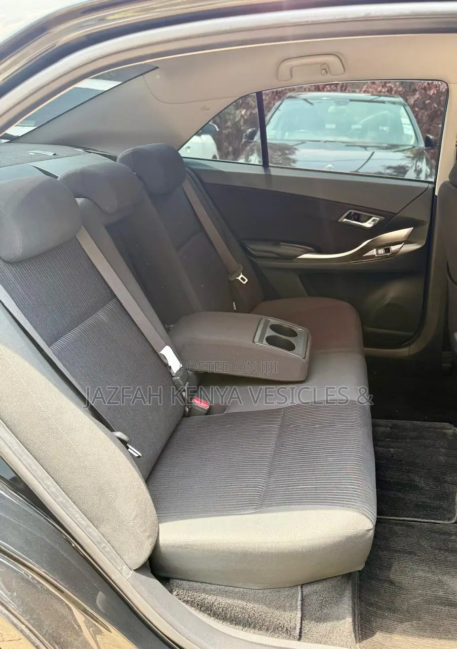 Toyota Premio 1.8 FWD 2018 Black