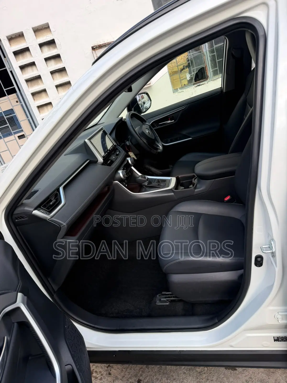 Toyota RAV4 2019 Ivory