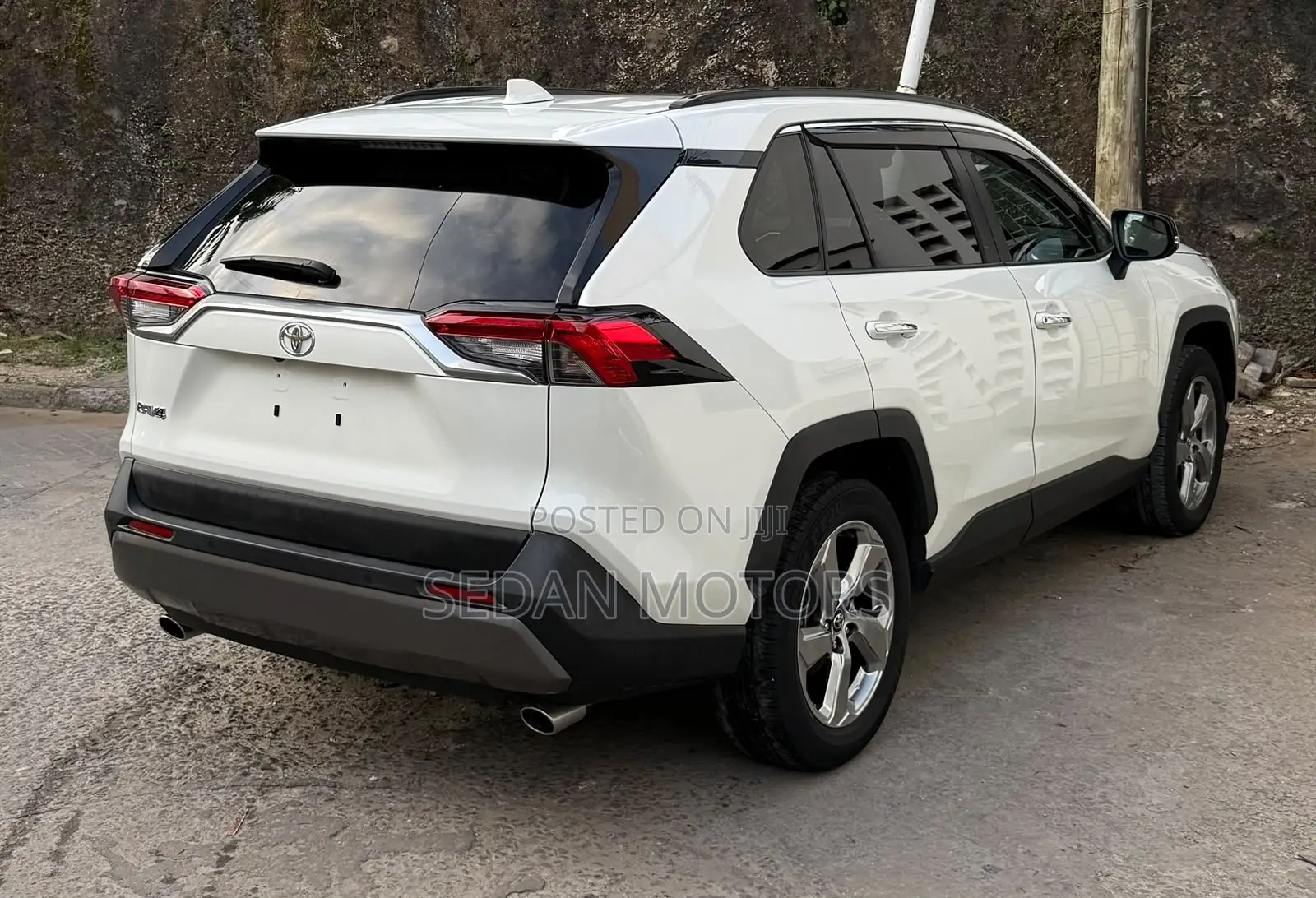 Toyota RAV4 2019 Ivory