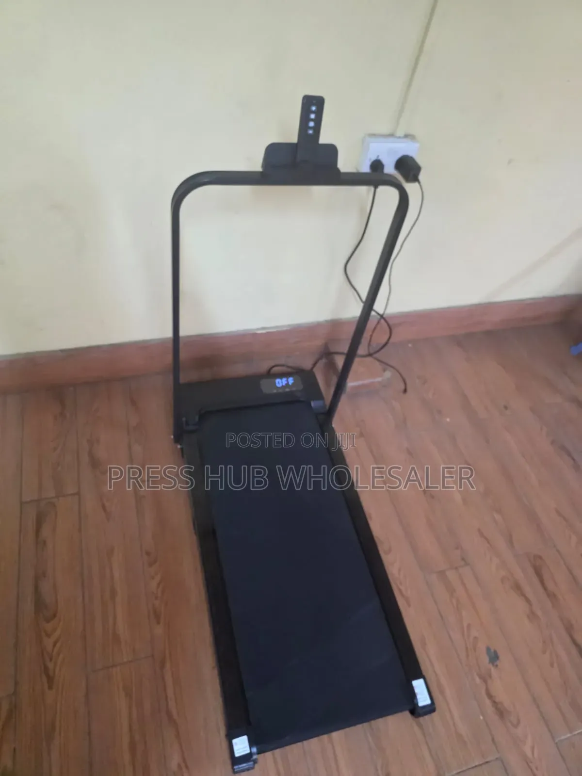 Compact Folding Walking Pad – Under-Desk Smart Home Treadmill