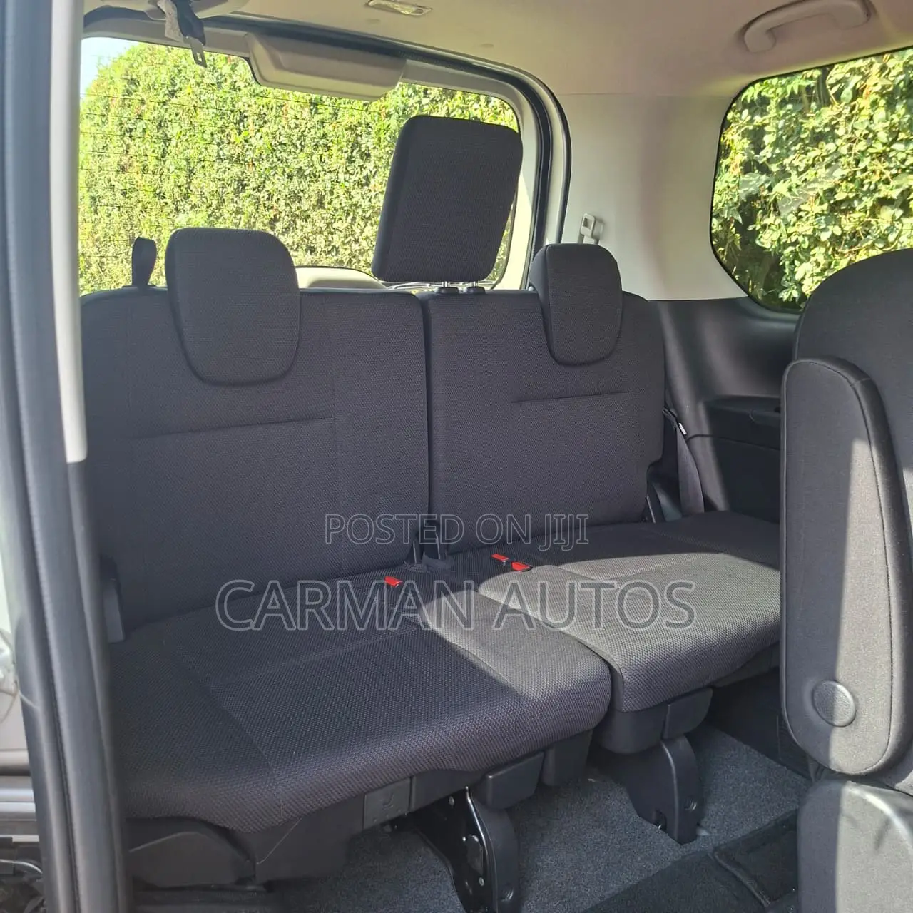 Nissan Serena 2019 Silver