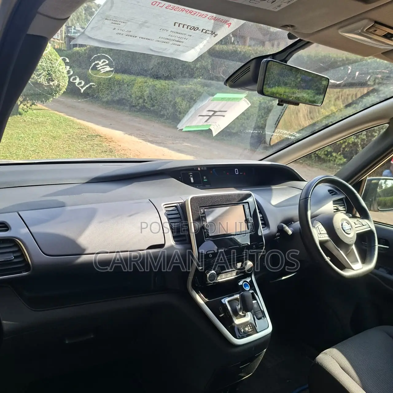 Nissan Serena 2019 Silver