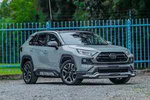 Toyota RAV4 Adventure 2019 Green
