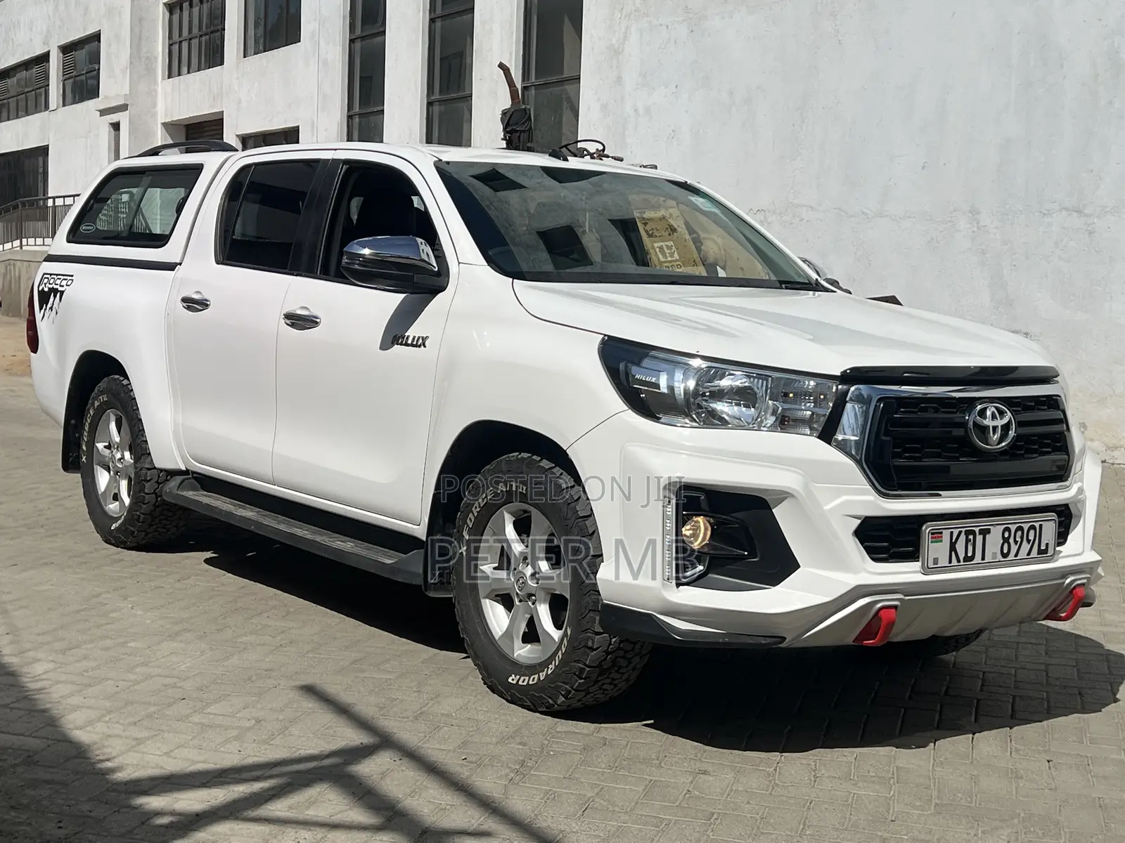 Toyota Hilux 2019 White