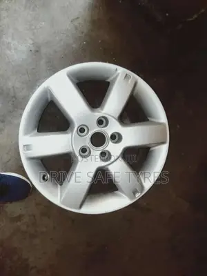 Nissan Extrail Original Rim Size 17