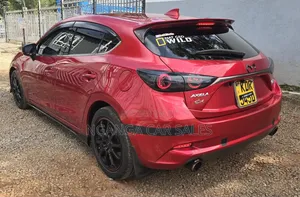 Mazda Axela 2017 Red