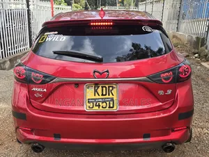 Mazda Axela 2017 Red