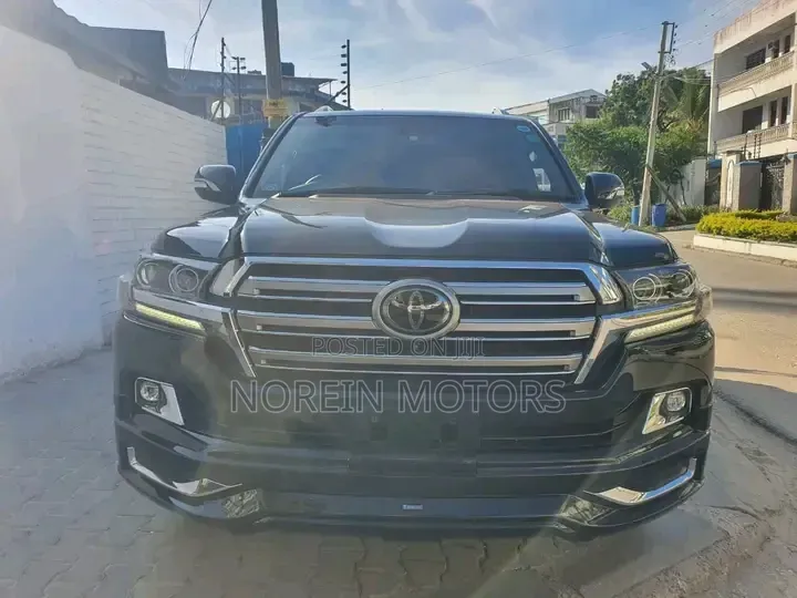 Toyota Land Cruiser 2022 Black