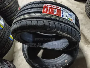 225/40r18 Sunfull