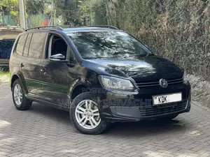 Volkswagen Touran 2015 Black
