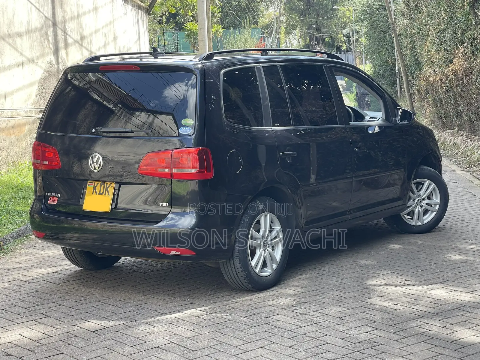 Volkswagen Touran 2015 Black