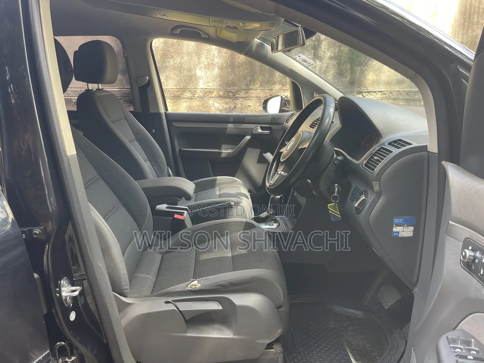 Volkswagen Touran 2015 Black