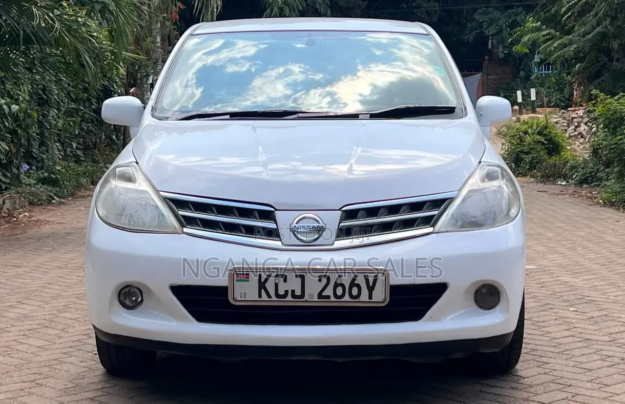 Nissan Tiida 2009 White