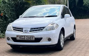 Nissan Tiida 2009 White