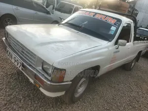 Toyota Hilux 1994 White