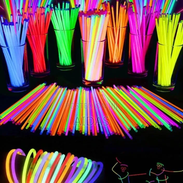 100 PCS Glow Sticks – Neon Party Glow Bracelets Necklaces