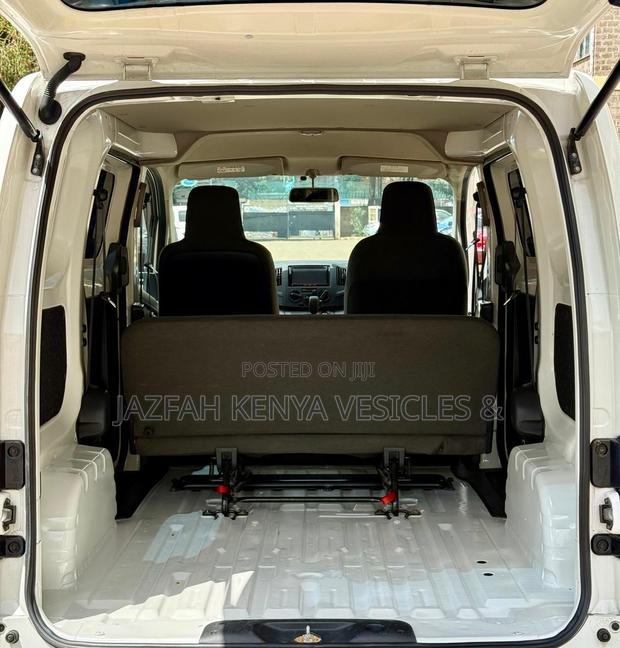Nissan NV200 2018 White - thumbnail 5