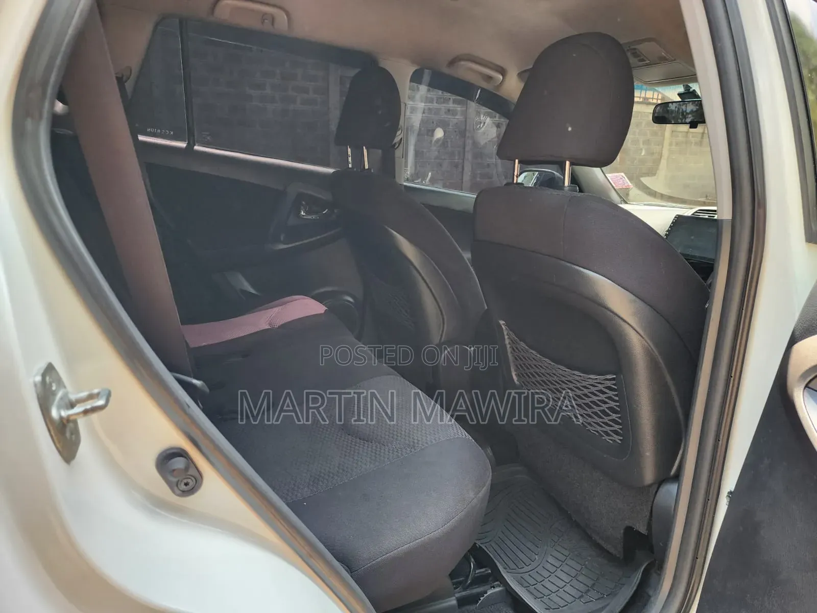 Toyota RAV4 2011 White