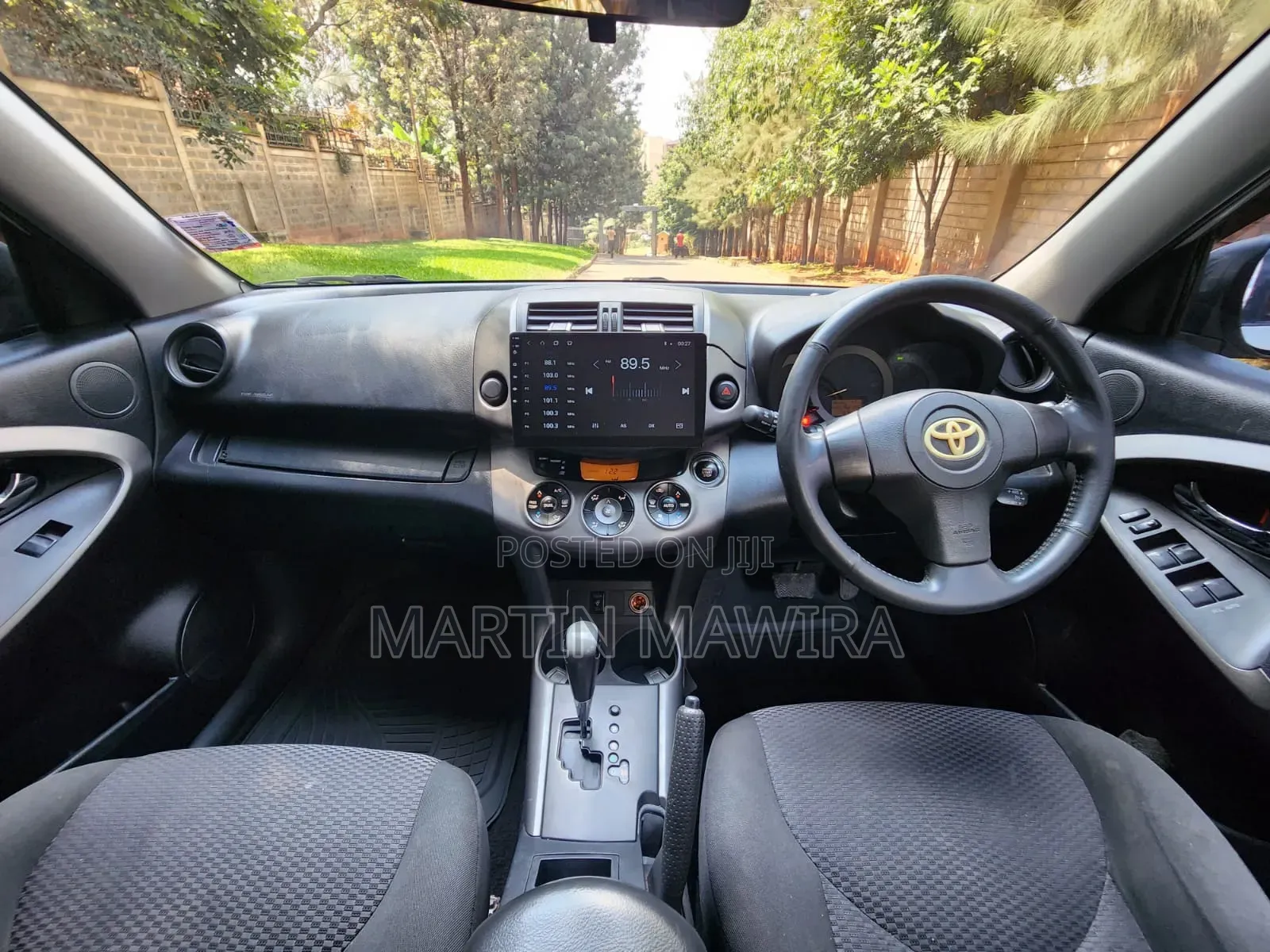 Toyota RAV4 2011 White
