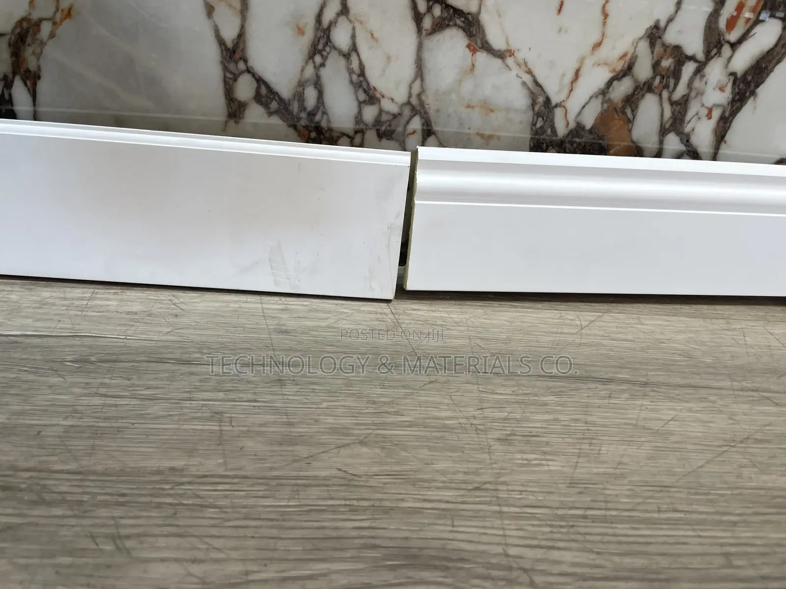Baseboard Molding Trim for Interior Decoration