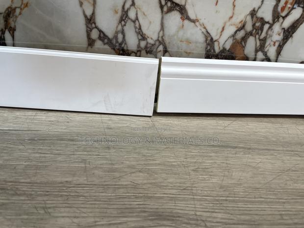 Baseboard Molding Trim for Interior Decoration