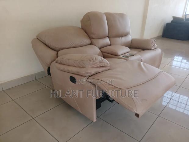 Cream 2 Seater King-Size Recliner Sofa.