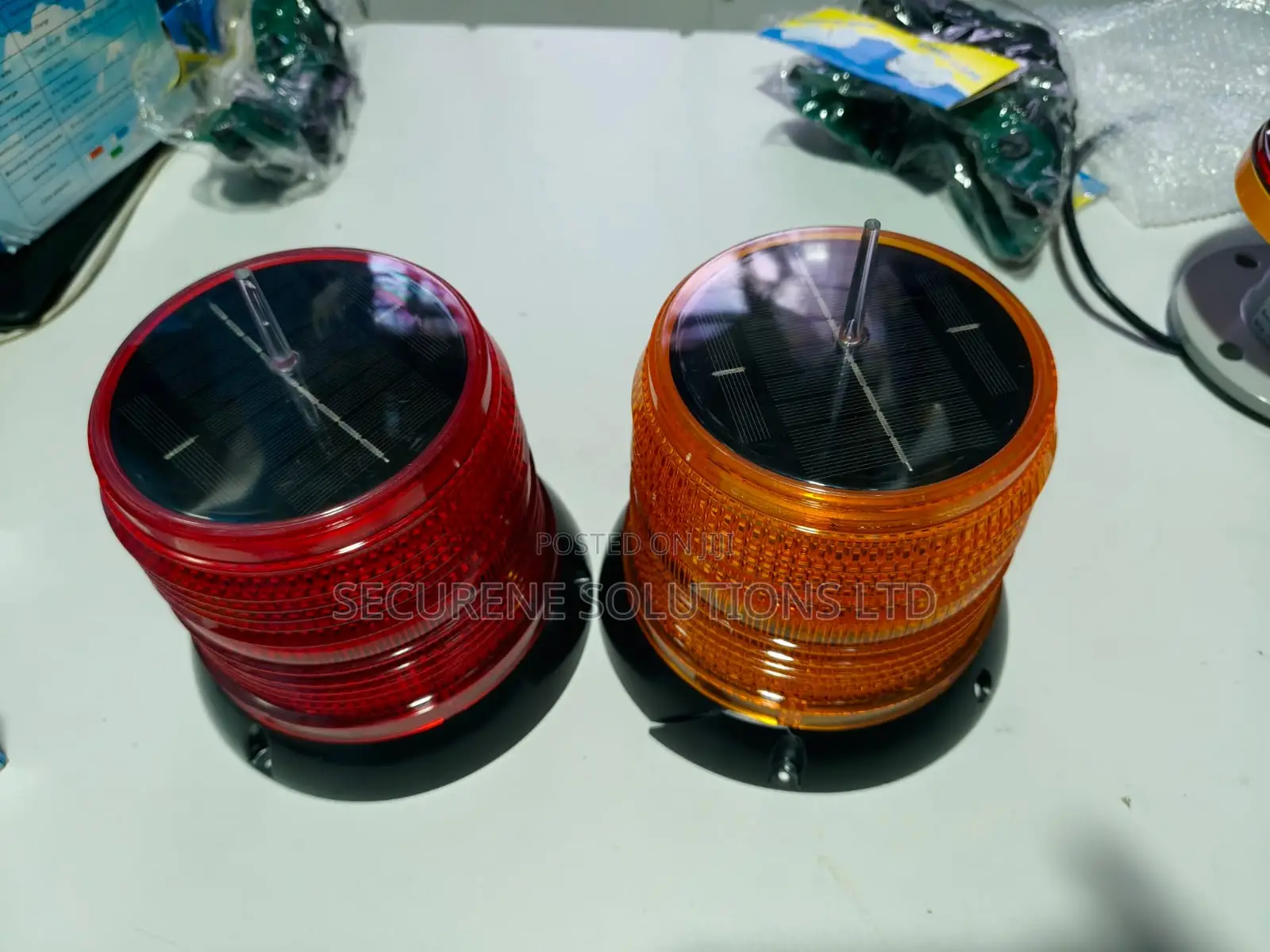Solar-Powered Led Strobe Warning Lights With Magnetic Bases