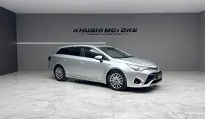 Toyota Avensis 2018 Silver