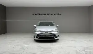 Toyota Avensis 2018 Silver