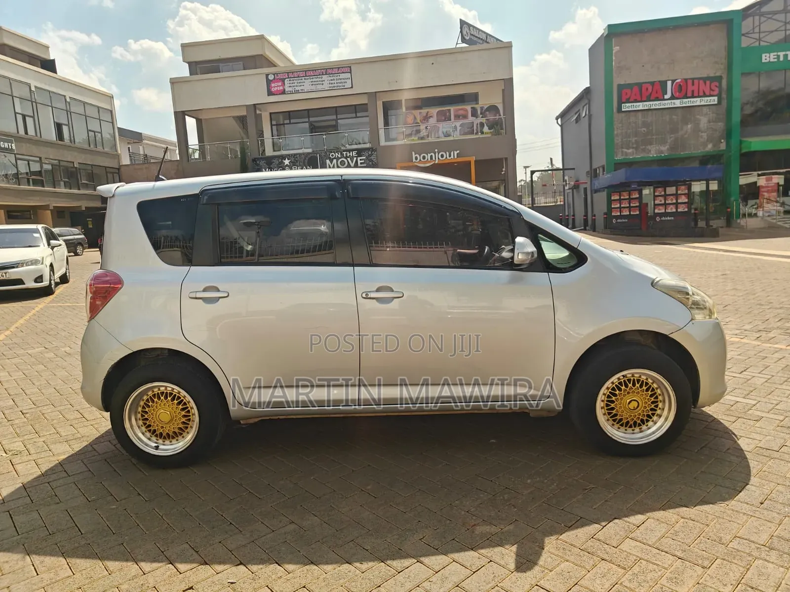 Toyota Ractis 2011 Silver