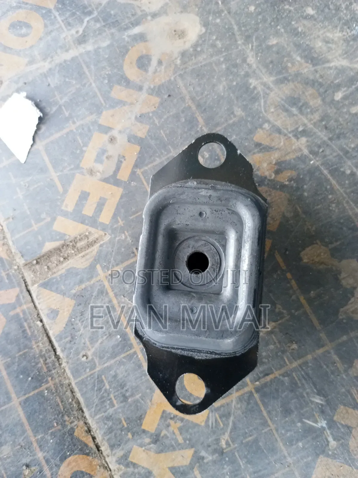 Nissan Sylphy, Nissan Bluebird N16, N17 Gear Box Mounting