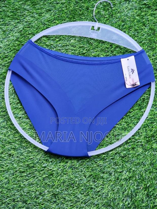 V Shape Seamless Bikini Panties - thumbnail 3