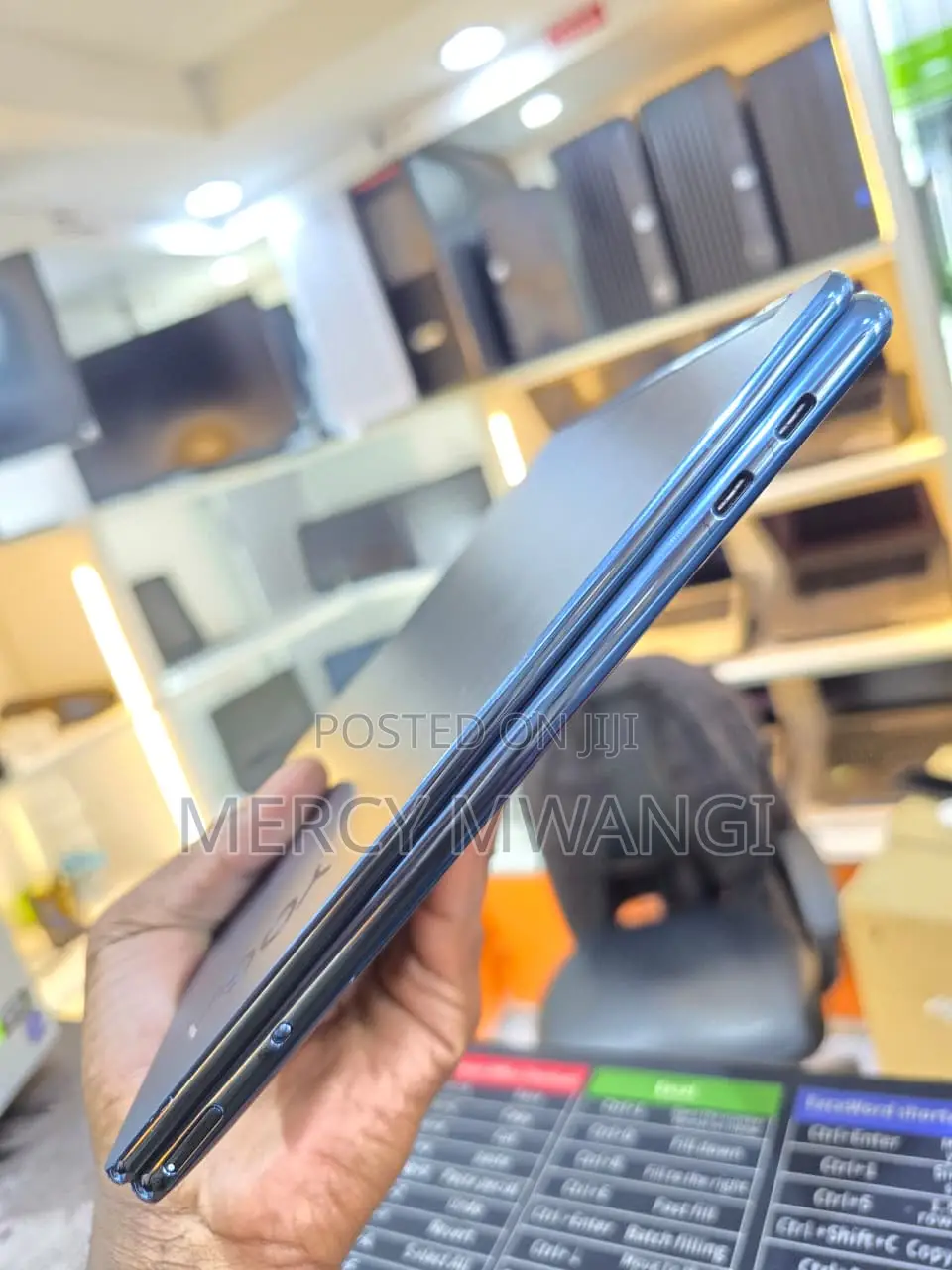 Laptop Lenovo Yoga Book 9i 16GB Intel Core Ultra 7 SSD 1T