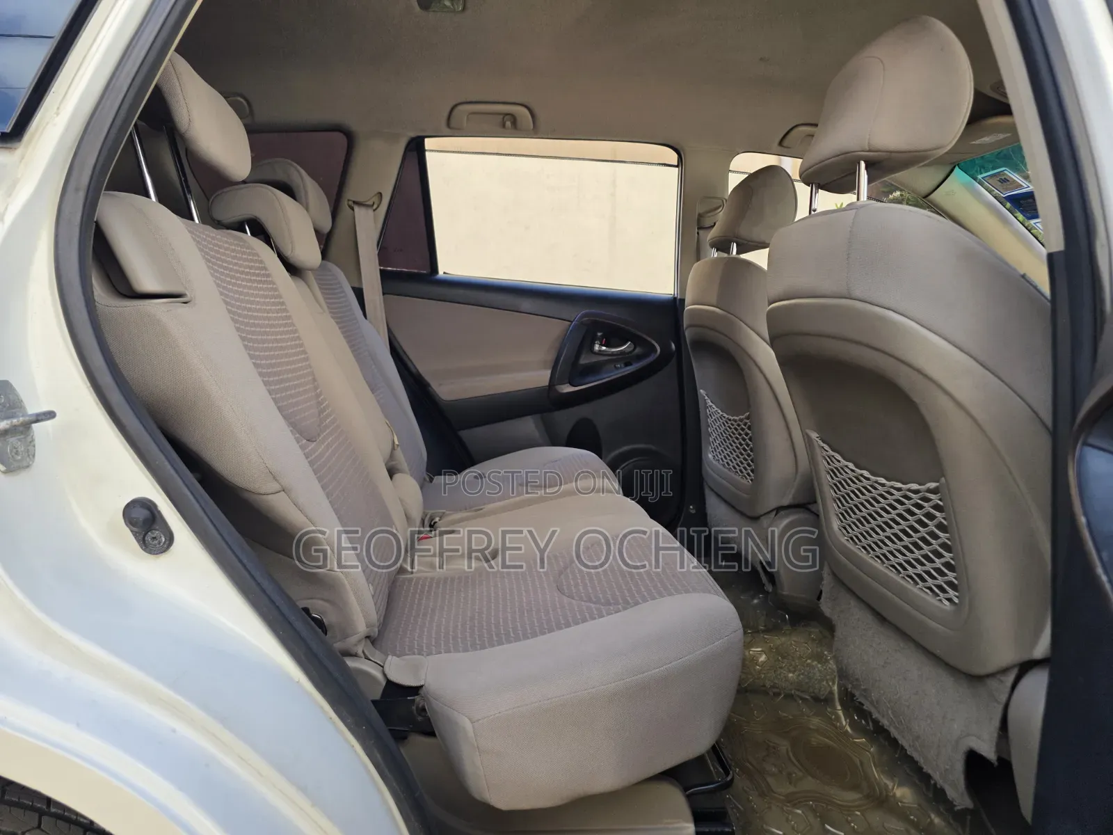 Toyota Vanguard 2008 White