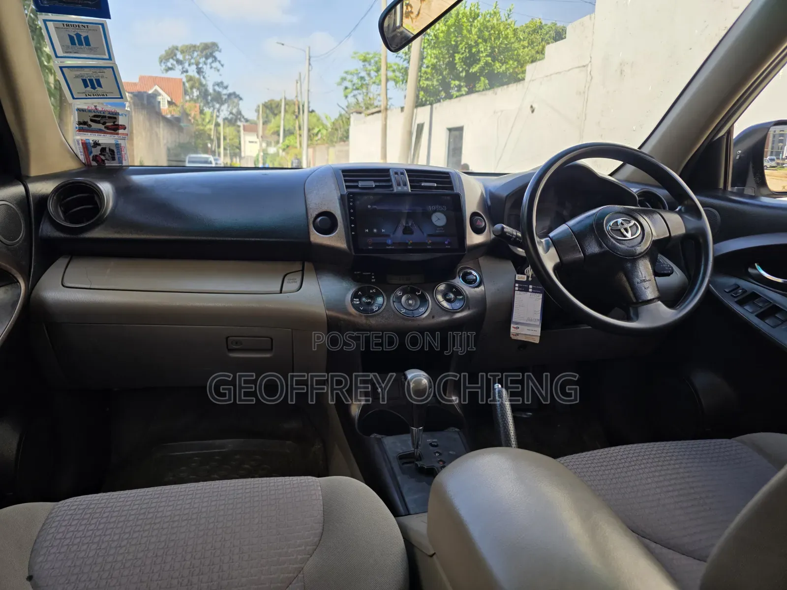 Toyota Vanguard 2008 White
