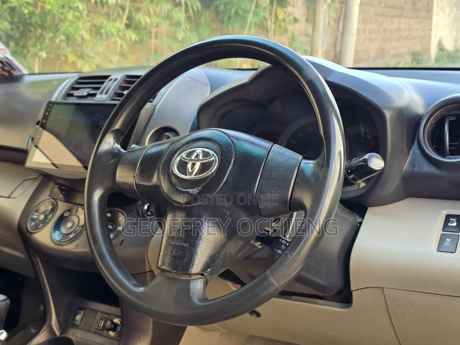 Toyota Vanguard 2008 White