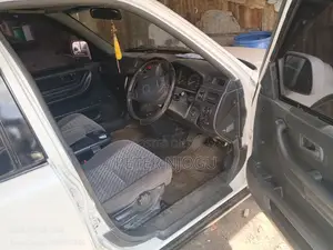 Honda CR-V 2000 White
