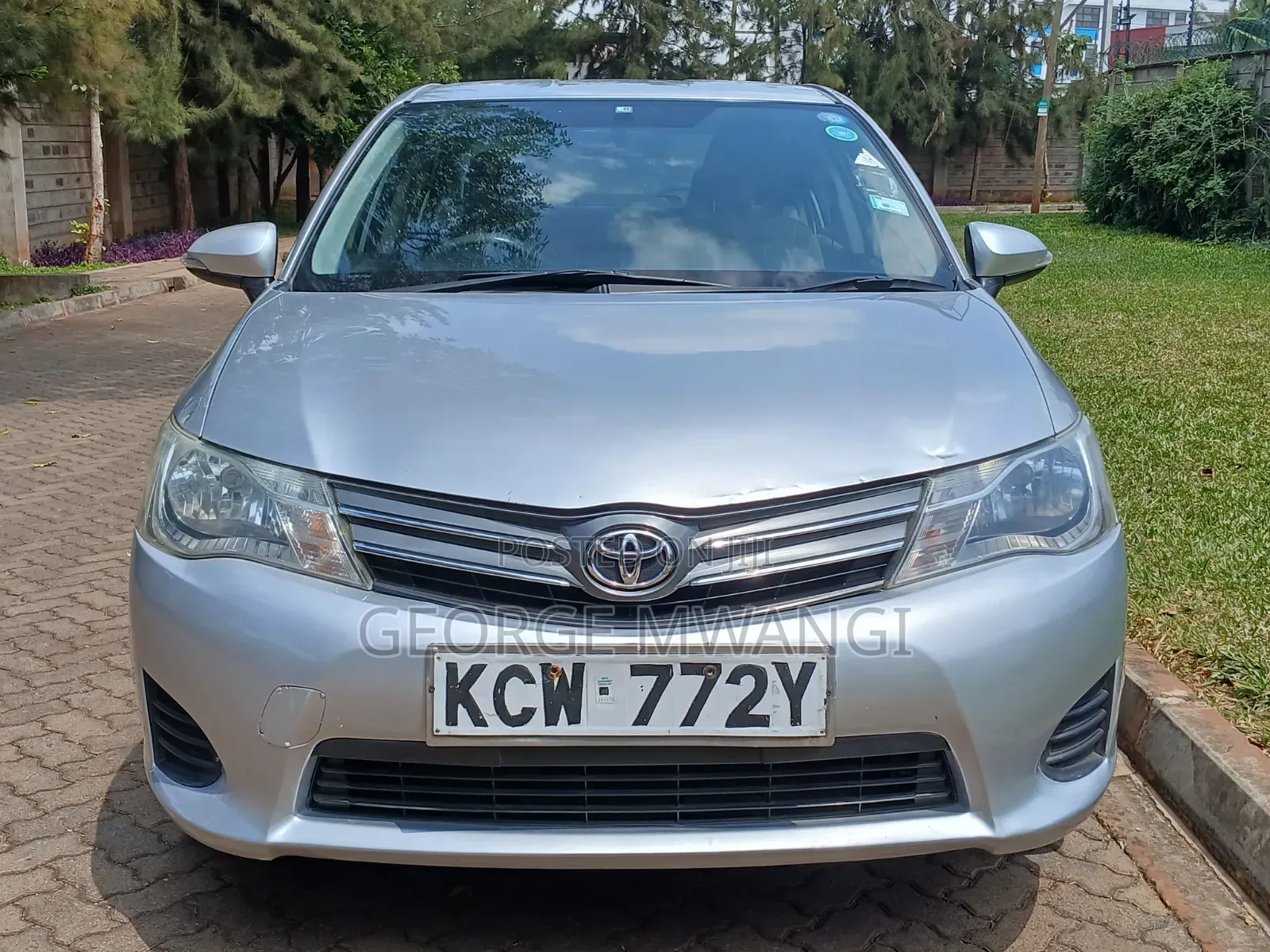 Toyota Axio 2013 Silver
