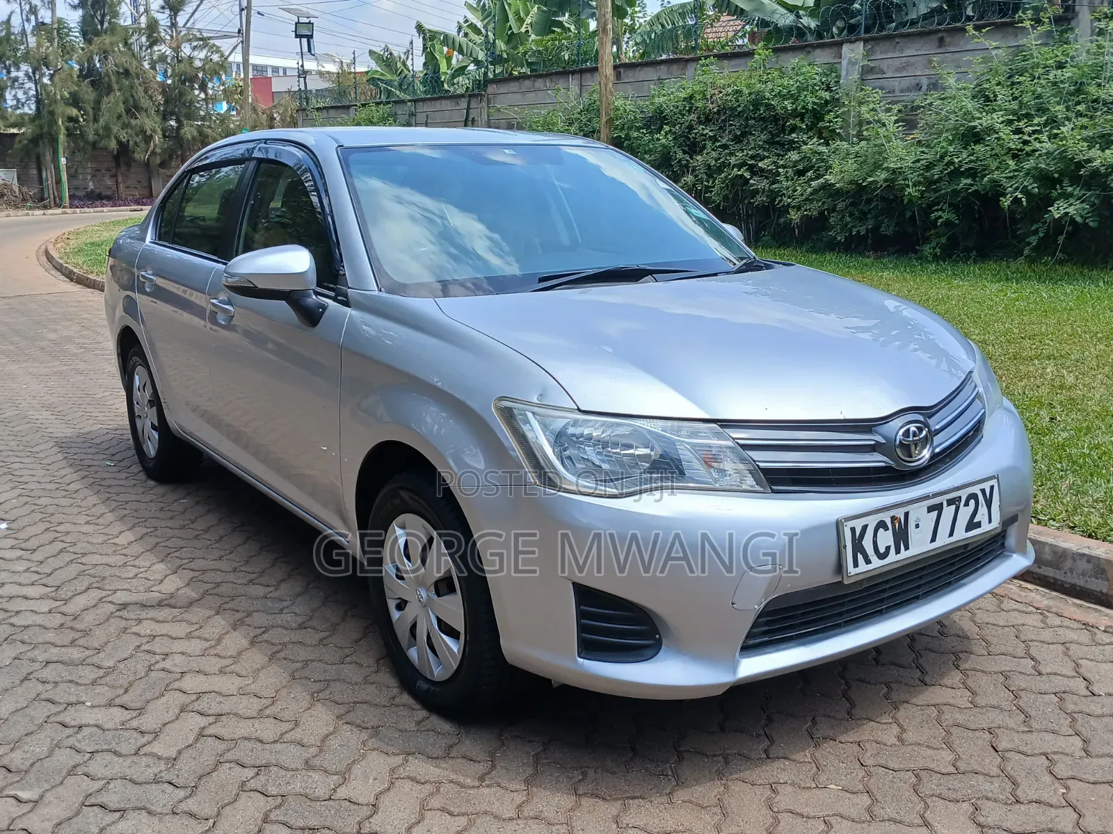 Toyota Axio 2013 Silver