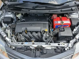 Toyota Axio 2013 Silver