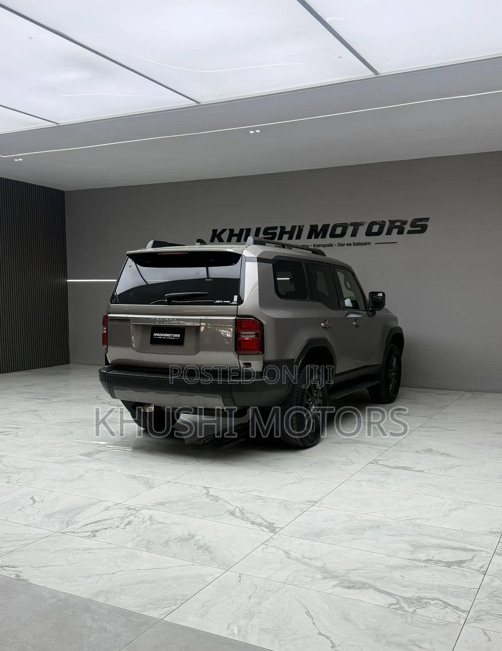 Toyota Land Cruiser 2024 Gray 