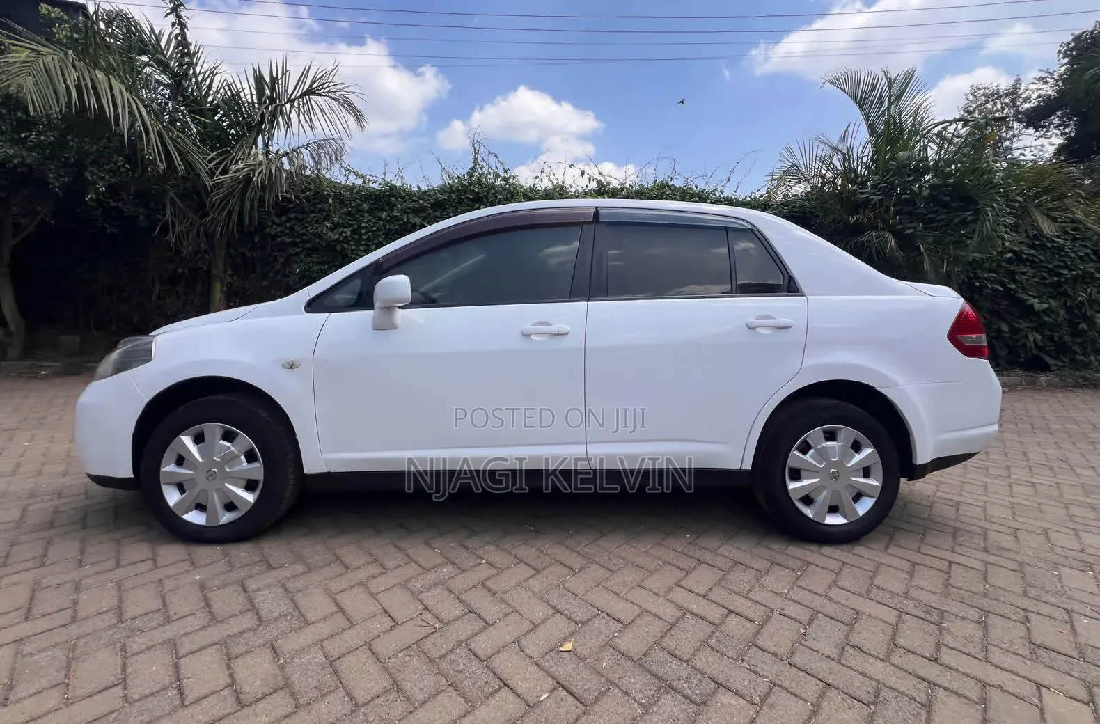 Nissan Tiida 2009 White