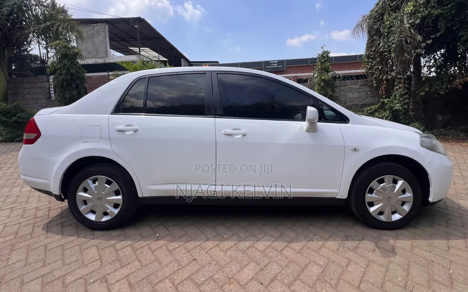Nissan Tiida 2009 White