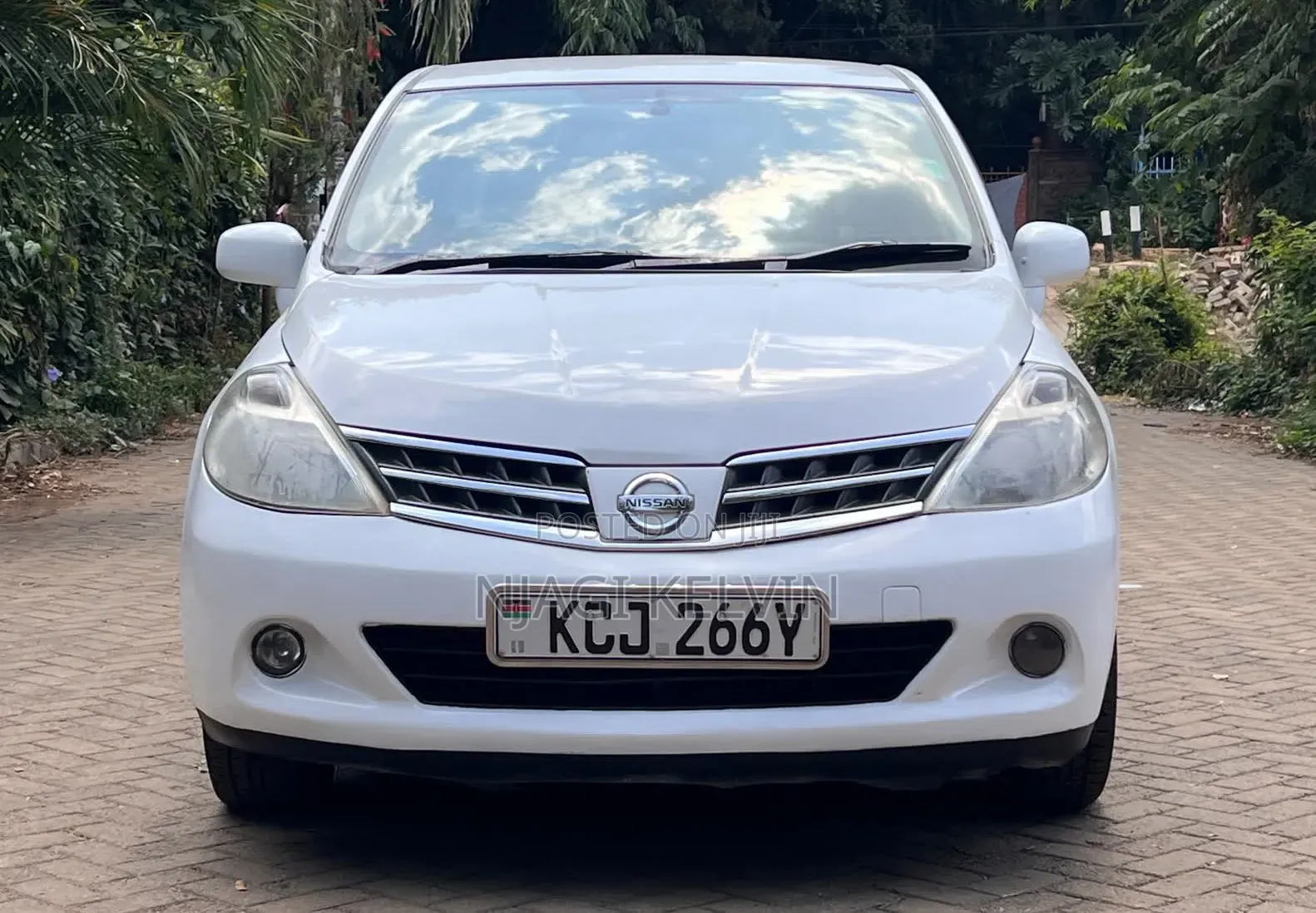 Nissan Tiida 2009 White