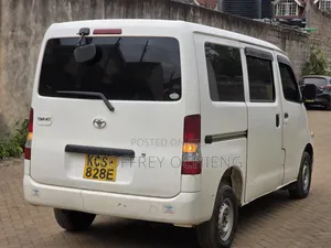 Toyota TownAce 2011 White