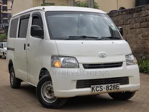 Toyota TownAce 2011 White
