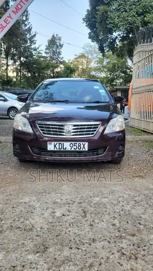 Toyota Premio 2016 Red