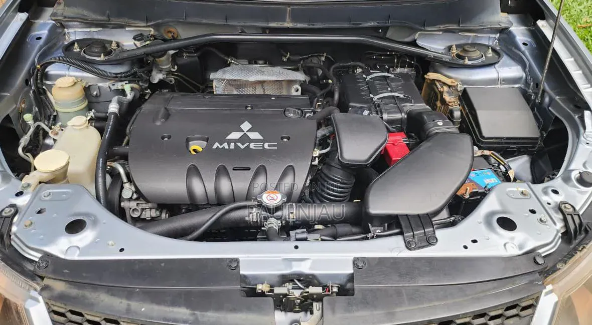 Mitsubishi Outlander 2006
